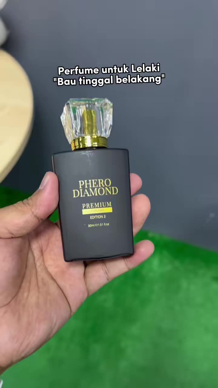 Bau perfume yang sedap dibau , recommended perfume       #pherodiamondperfume #pheroperfumeoriginal #pherodiamond #perfumeformen #minyakwangi