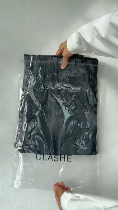 #seluarjeans #clashe #jeans  #loosejeans #denimjeans  #shopeelagimurah #shopeeviral #trendingshopee #shopeecheck #racunshopee #shopeehaul