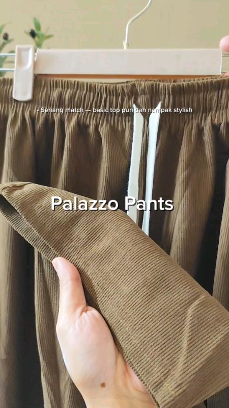 Simple, flowy, effortless seluar ni memang vibe girl #palazzopants #palazzo #seluar #womenpant