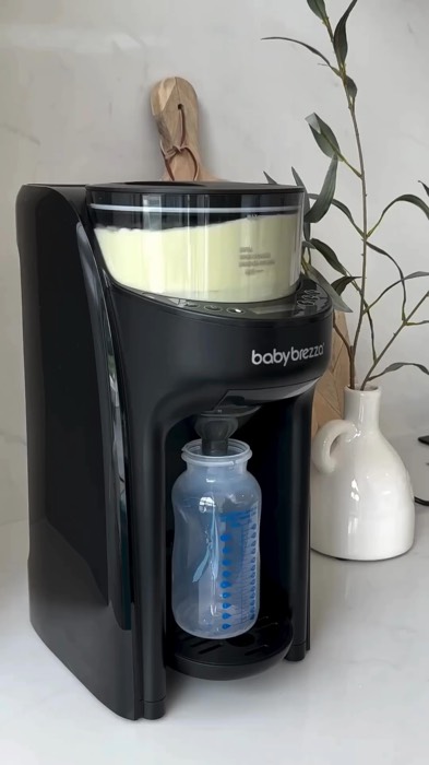 Senang la lepas ni nak bancuh susu. Bangun tengah malam pun tekan satu butang siap! Dapatkan Babybrezza Formula Pro Advanced di Ohana Baby Shop!