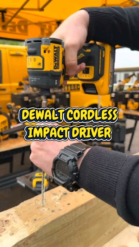 DEWALT DCD999 Impact Driver #impactdriver #screwdriver #dewalt #fyp #cordlessimpact #bengkel #workshop #wiring #wireman #driling #trending #viralvideo