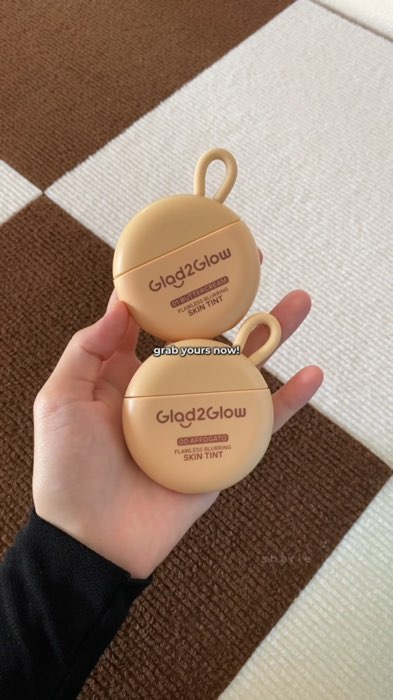 #glad2glowmy #glad2glow