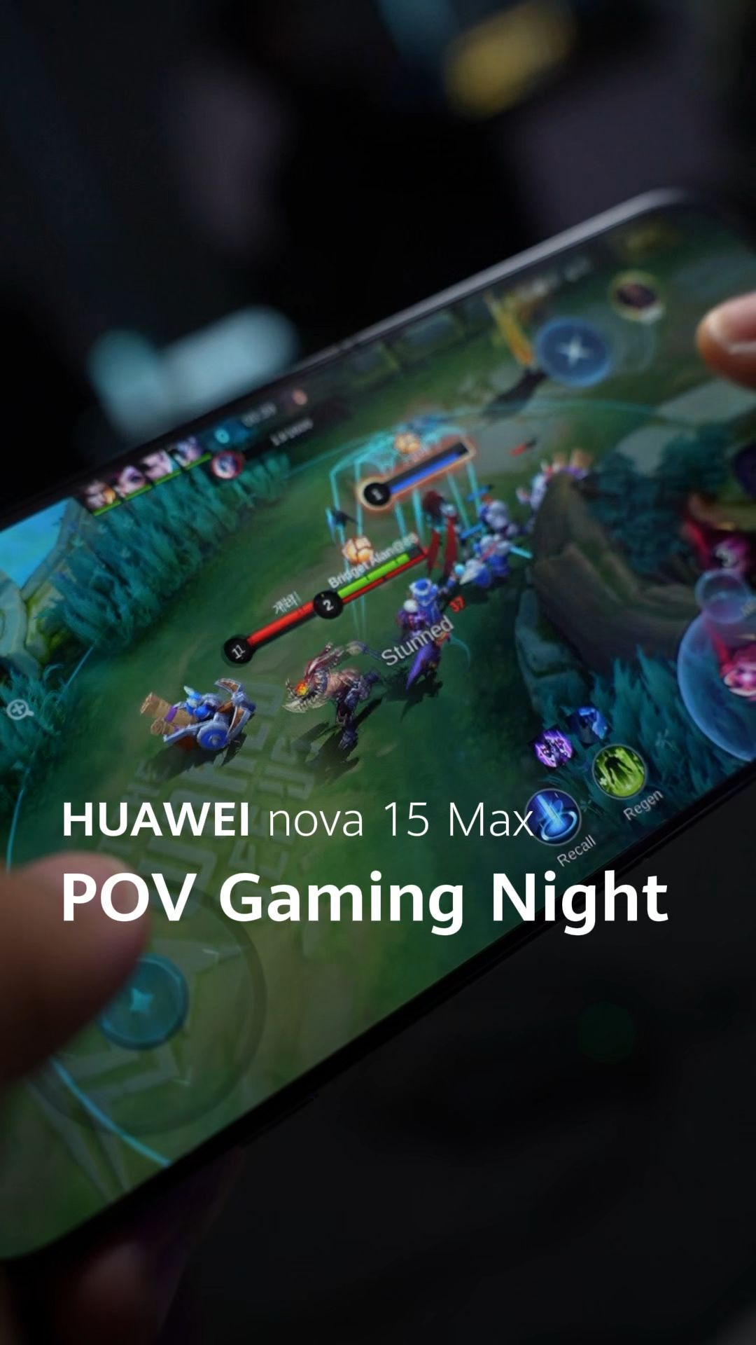 Gaming malam-malam memang lagi feel 🔥 Screen besar dengan gameplay smooth memang susah nak stop main. #HUAWEInova15Max